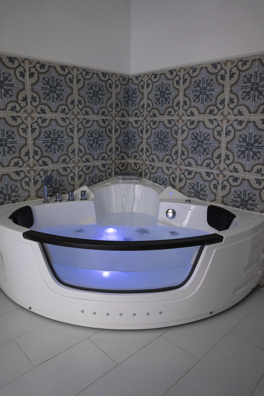 Jacuzzi